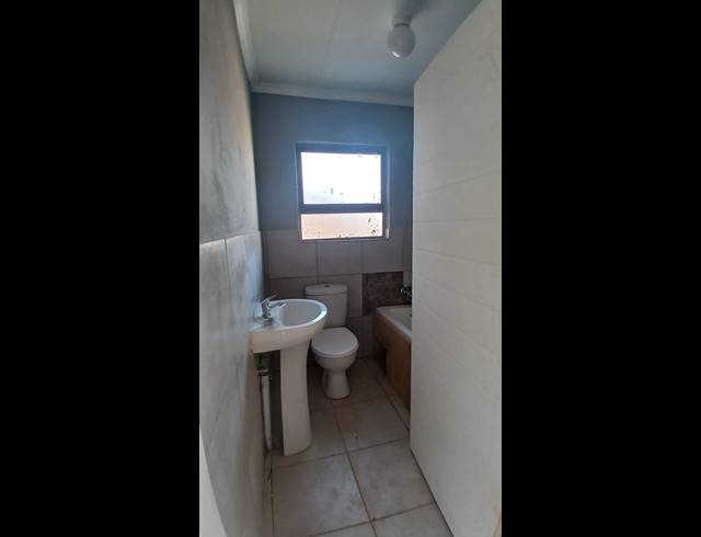 2 BEDROOM HOUSE FOR SALE IN MABOPANE  UNIT S